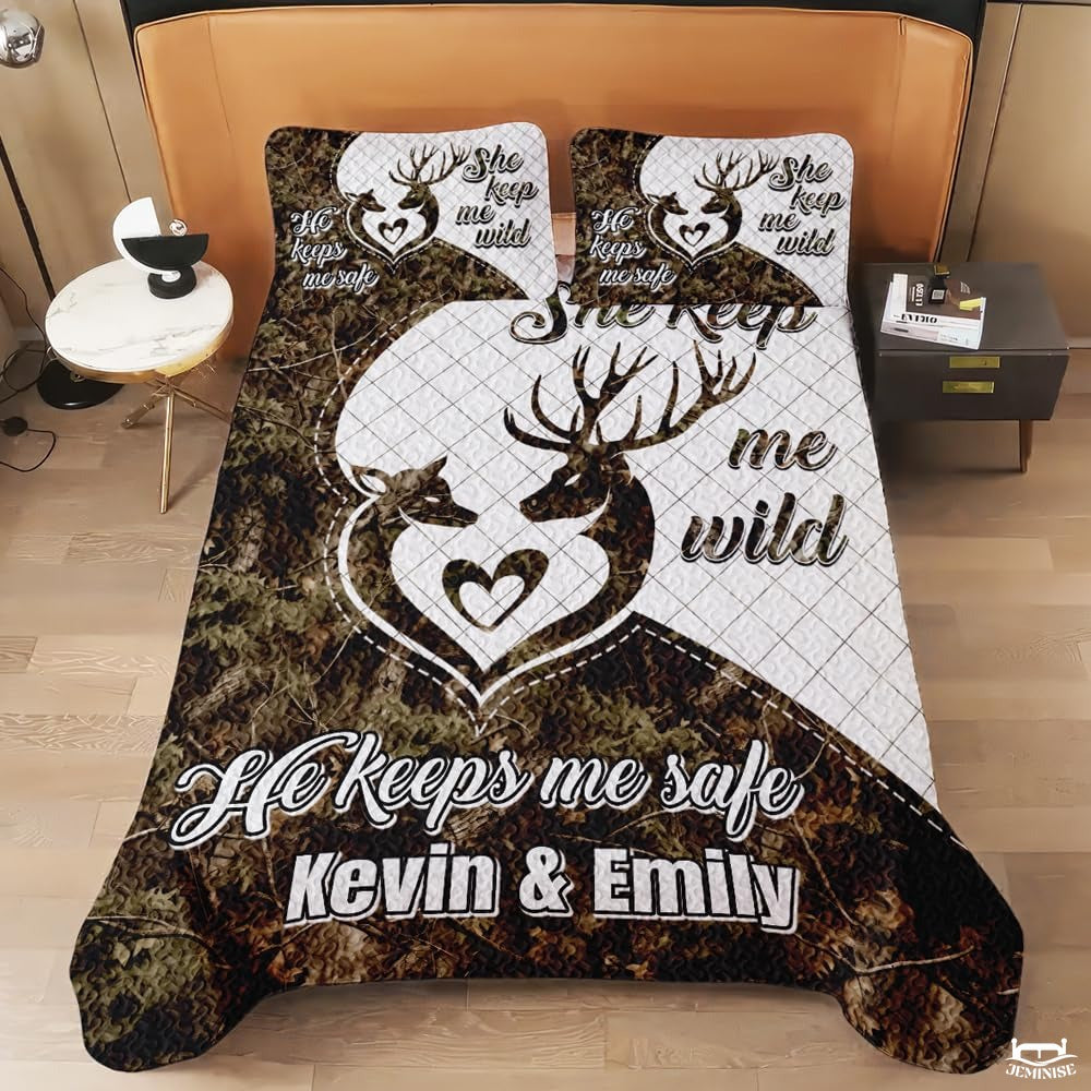 Personalized Deer Silhouettes Forming Heart Outline Comforter