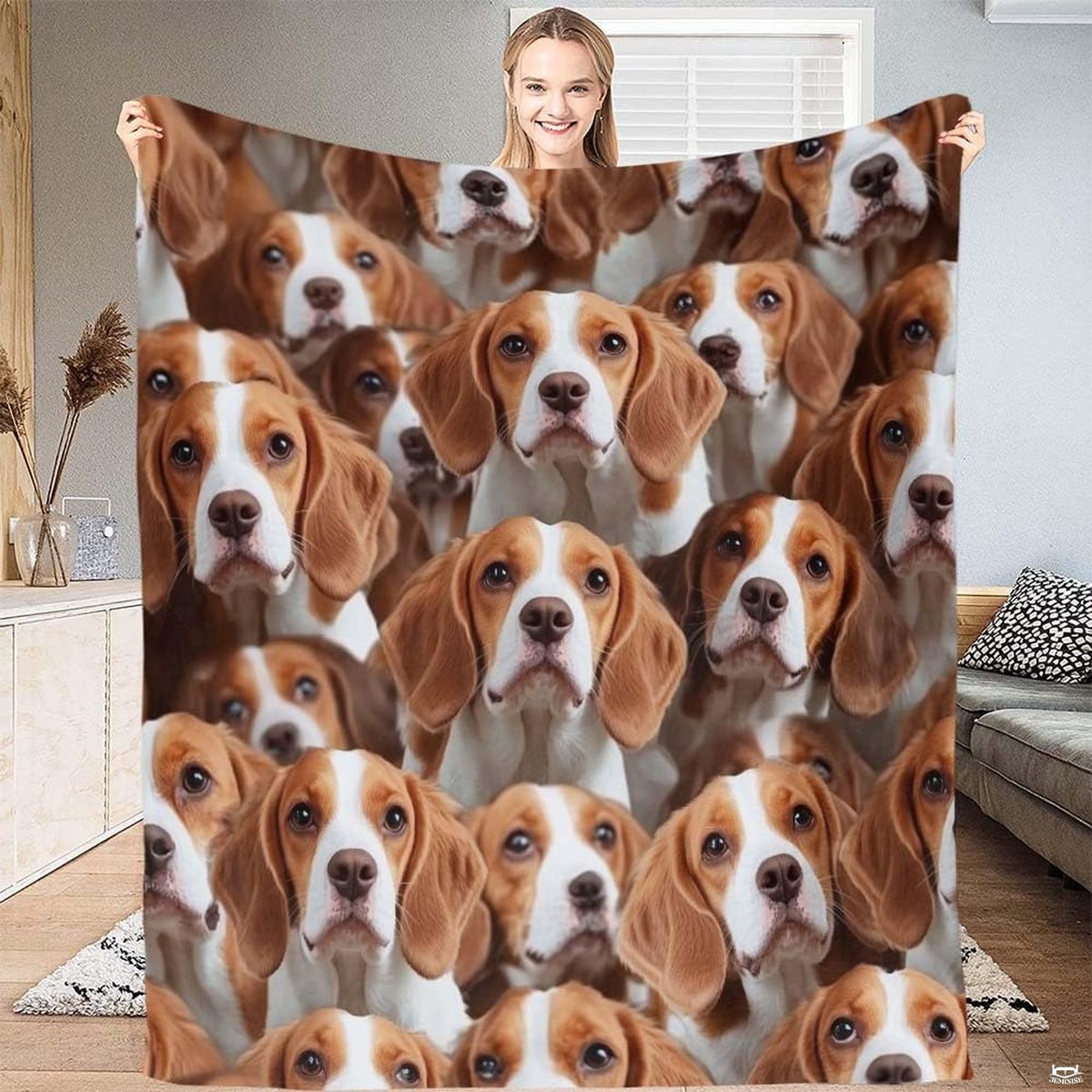 Beagle dog face collage bedding set featuring photorealistic tricolor hound portraits on a neutral backdrop.