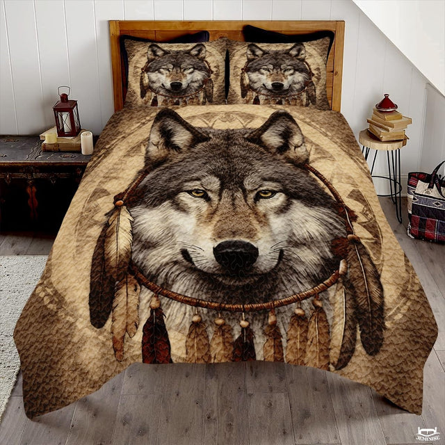 Personalized Wolf Head Framed By Dreamcatcher Comforter