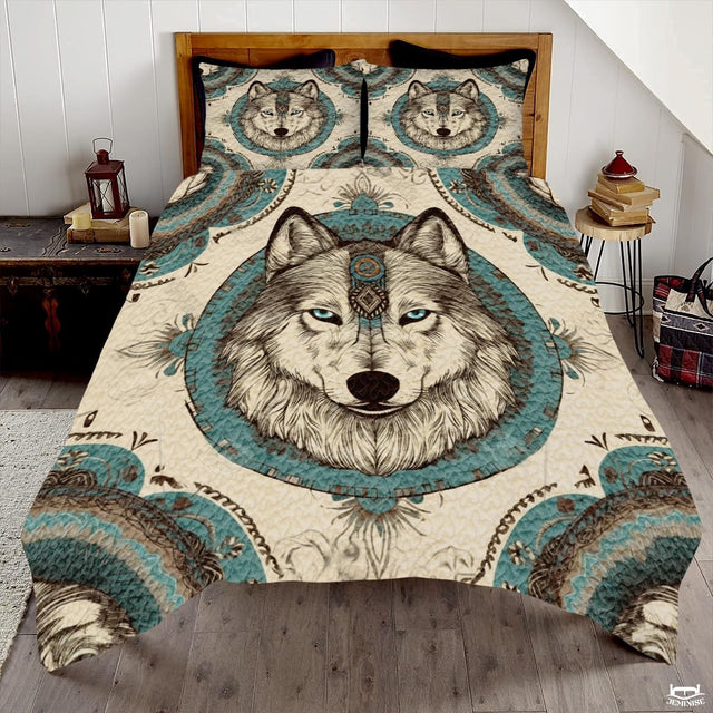 Custom Native American Inspired Wolf Head Inside Circular Frame Comforter