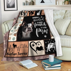 Artistic canine portrait bedding set with paw print graphics and beige earth tone accents.