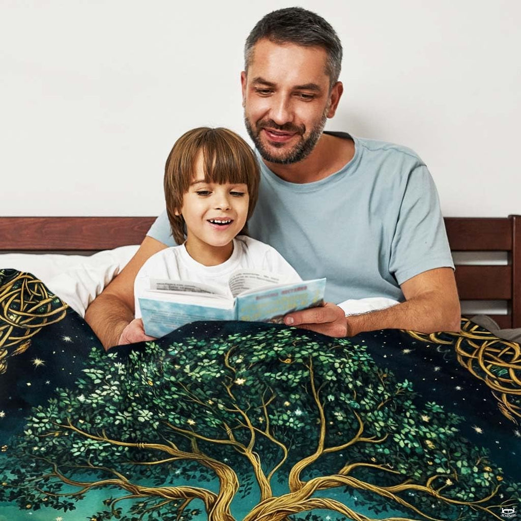 Celtic tree of life Yggdrasil knotwork fantasy blanket showing artwork view 3