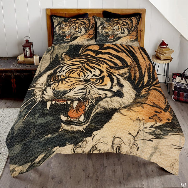 Vintage roaring tiger bedding with fangs, amber eyes, and extended paws