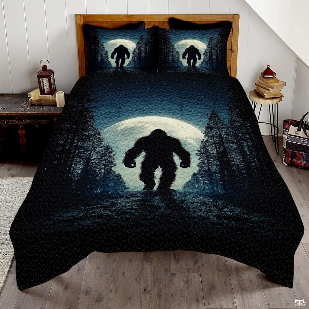 Personalized Bigfoot Full Moon Forest Quilt Set, Machine W - Design 12