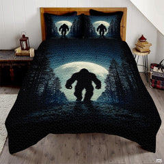 Personalized Bigfoot Full Moon Forest Quilt Set, Machine W - Design 12