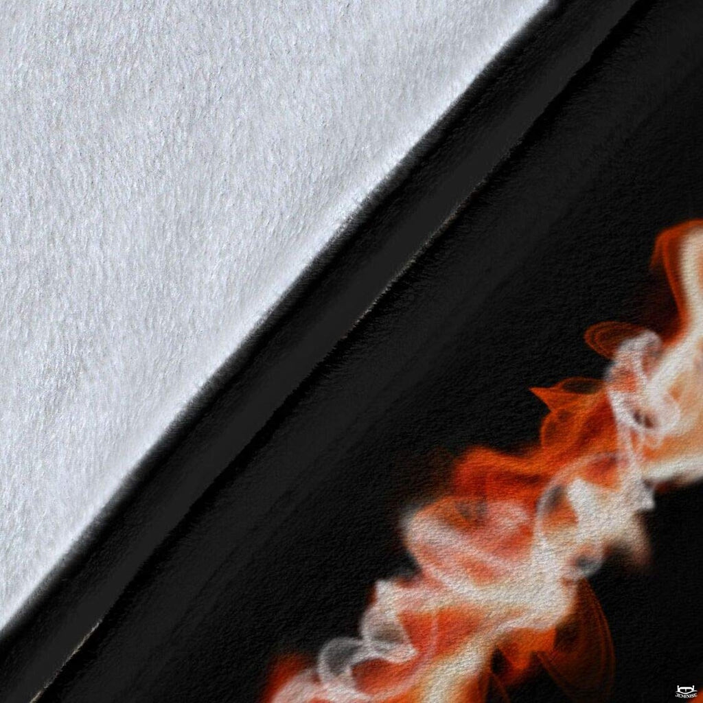 Close perspective detailing black border edge and clean reverse white ground.