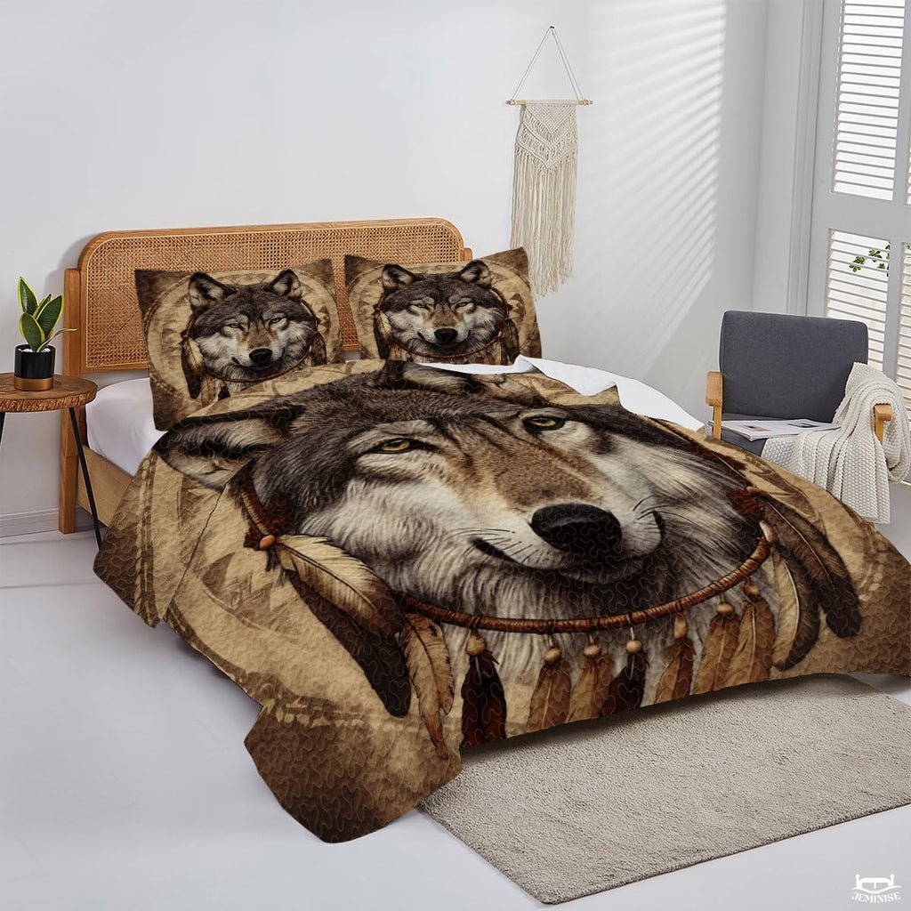 Personalized Wolf Head Framed By Dreamcatcher Comforter