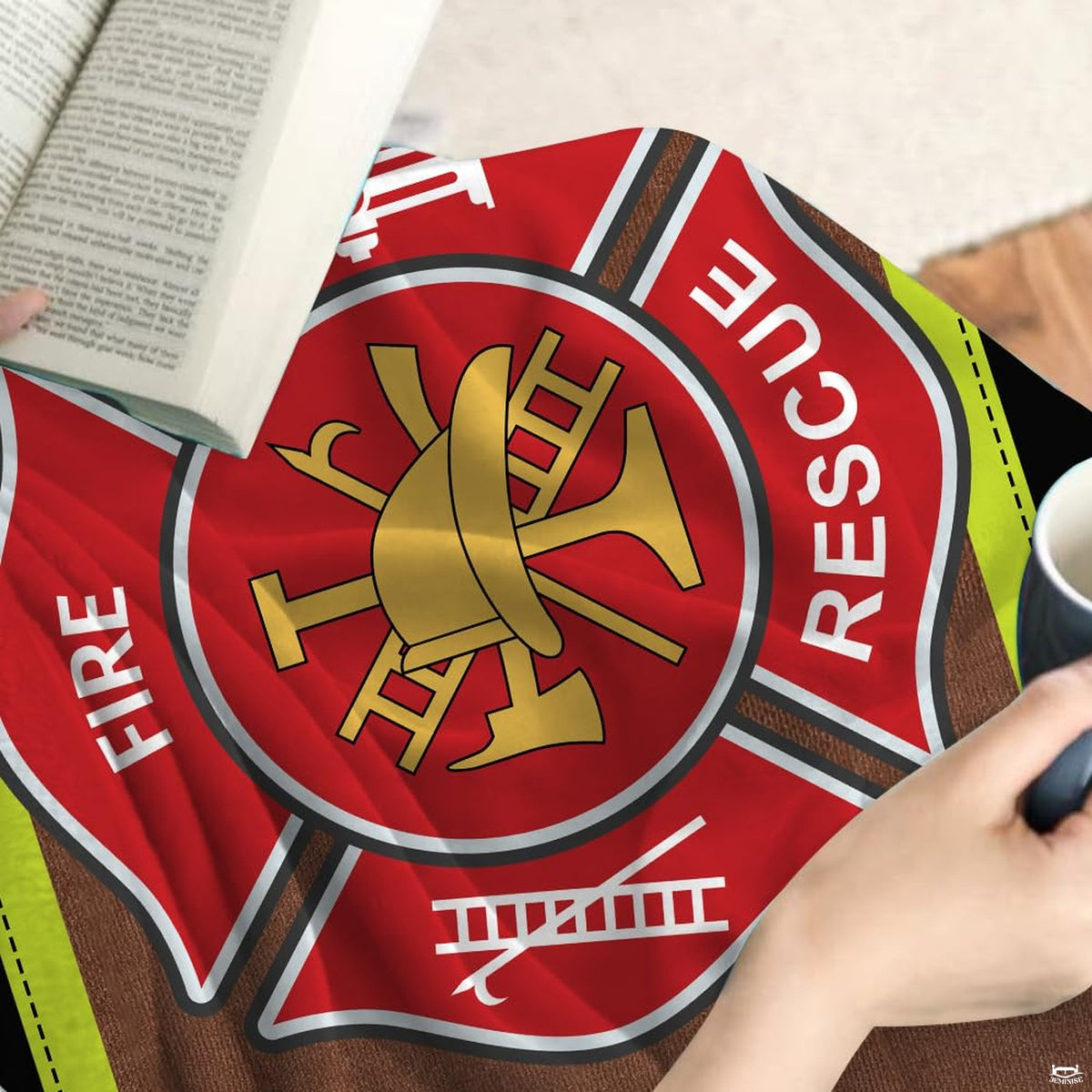 Graphic depicting available sizing proportions for the firefighter turnout blanket