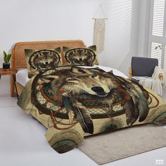 Custom Wolf Head Centered in Dreamcatcher Comforter